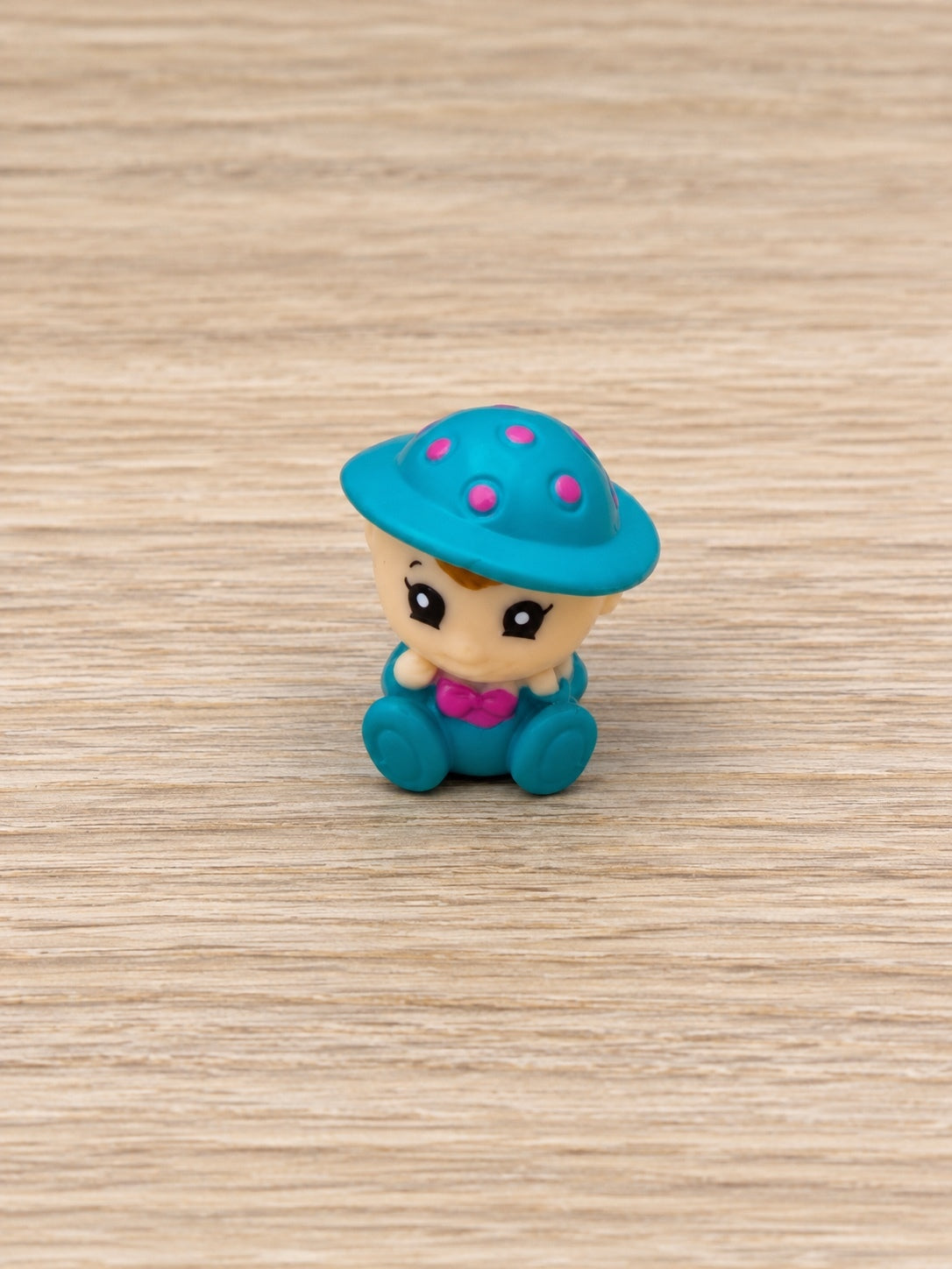 Squinkies Zinkies Tiny Teal Mushroom Hat Squishy Figure Blip