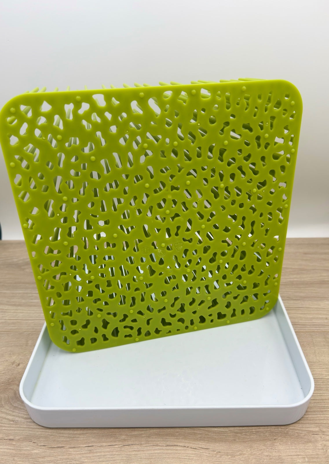 Boon LAWN Baby Bottle Drying Rack Green White B377