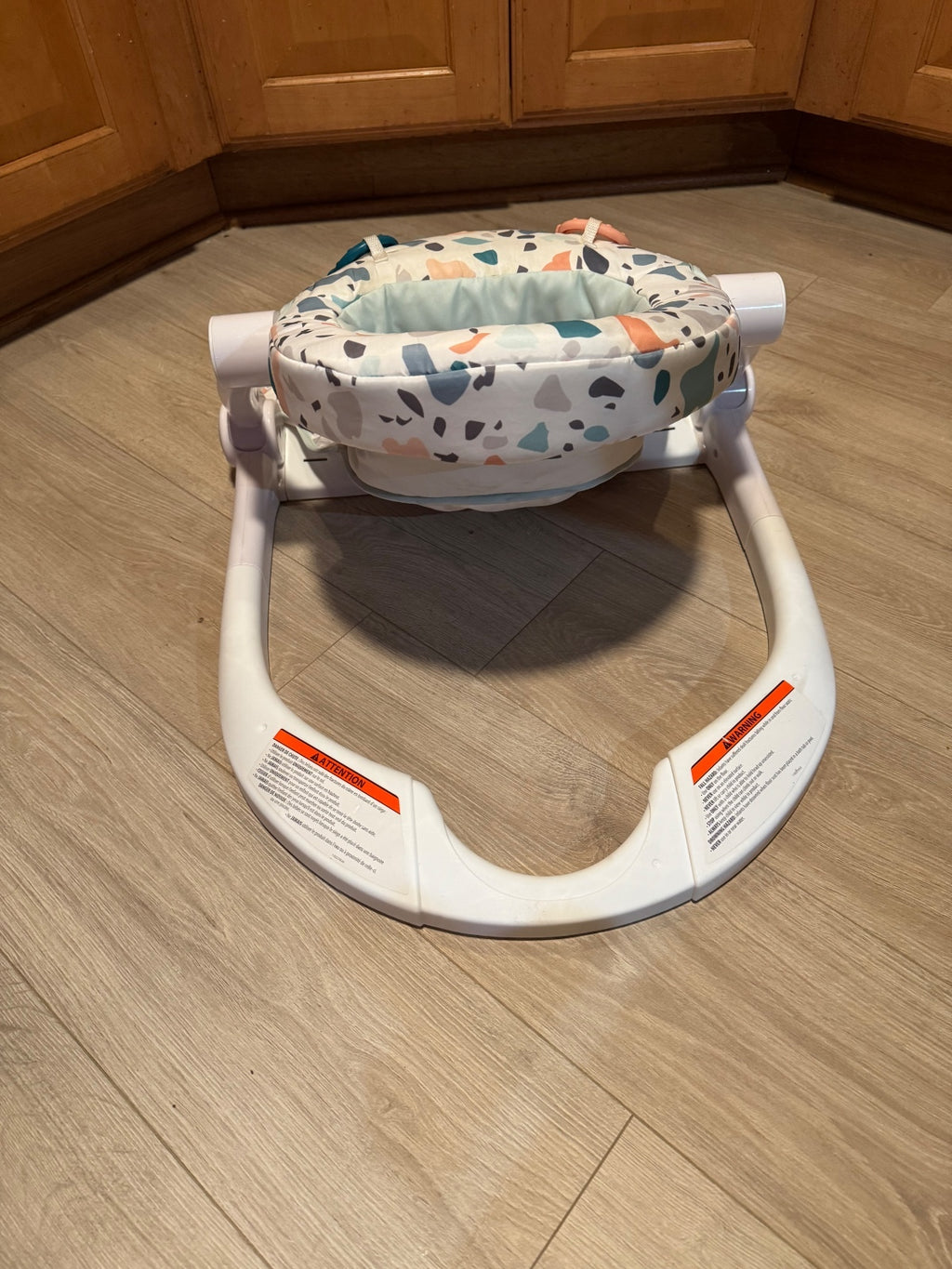 Fisher-Price Sit-Me-Up Floor Seat Baby Chair Terrazzo w/ Activity Toys