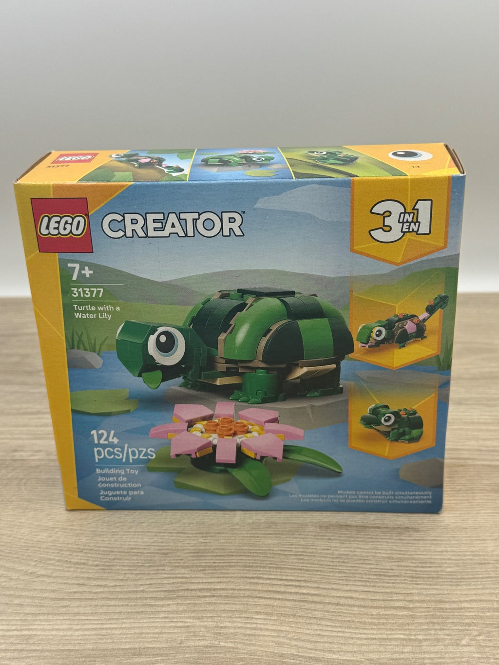 LEGO 31377 Turtle Water Lily Creator 3-in-1 124pc