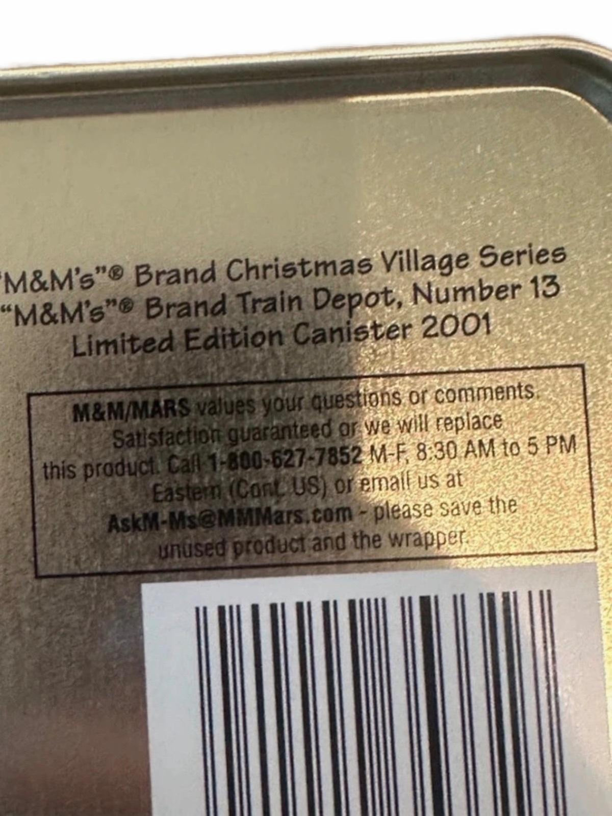 2001 M&M's Christmas Village Train Depot #13 Tin Vintage