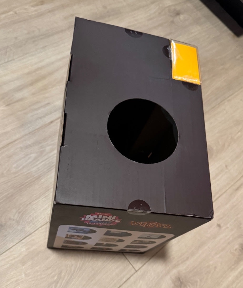 ZURU Mini Brands Vinyl Really Works Retail Display