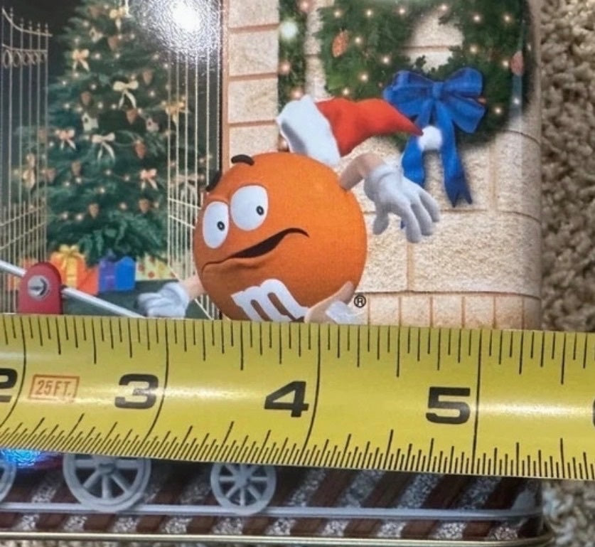 2001 M&M's Christmas Village Train Depot #13 Tin Vintage