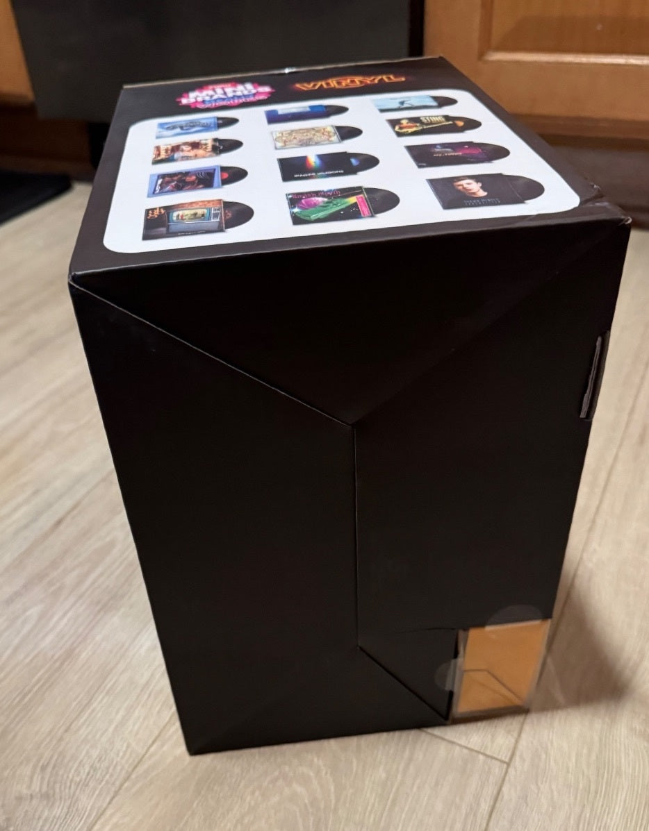 ZURU Mini Brands Vinyl Really Works Retail Display