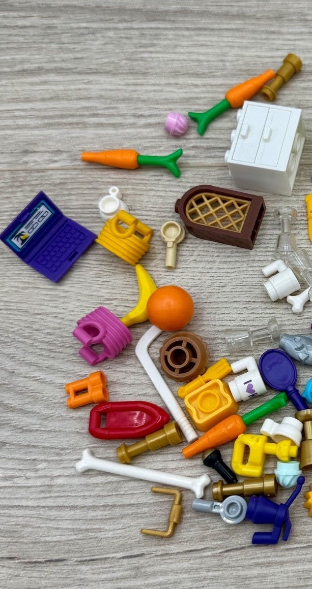 LEGO Minifigure Accessories Mixed Lot 130+ Pieces